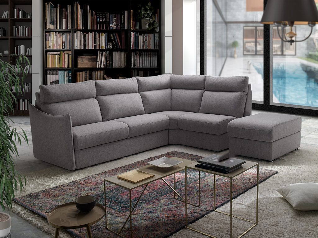 adrian divano angolare grigio con pouf