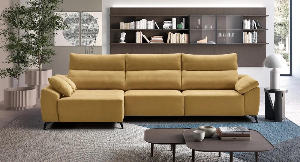 divano con chaise longue