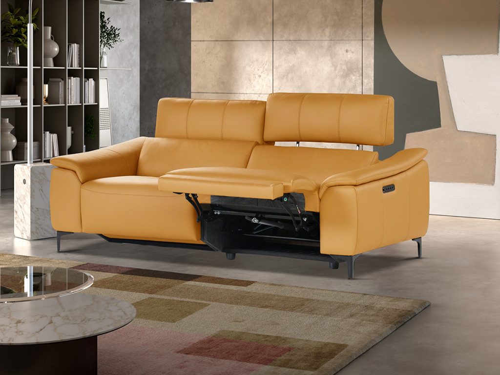 domus divano lineare con relax elettrico giallo
