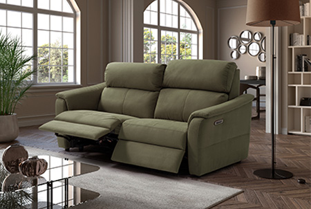 romeo divano lineare con relax elettrici verde