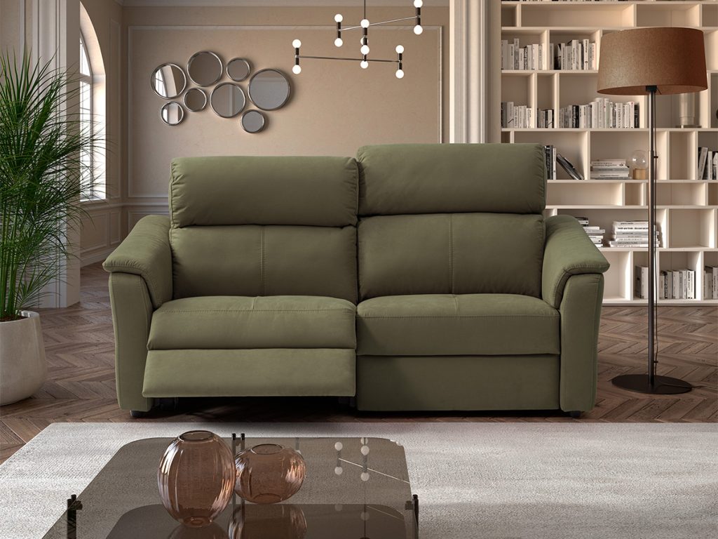 romeo divano lineare con relax elettrici verde
