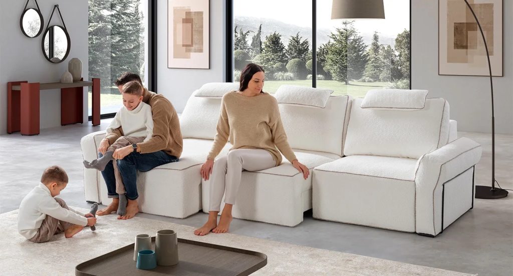 Divano modulare Icona in tessuto chiaro, soluzione versatile e confortevole per la zona giorno