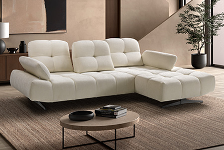 Karisma divano con chaise longue in tessuto antimacchia bianco